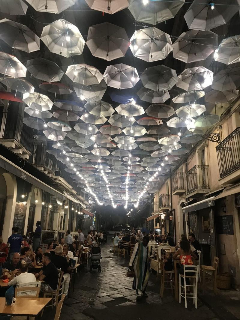 I Colori Di Sara Acomodação com café da manhã Catânia Exterior foto